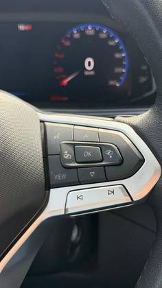 VOLKSWAGEN T-CROSS 1.0 200 TSI TOTAL FLEX AUTOMÁTICO